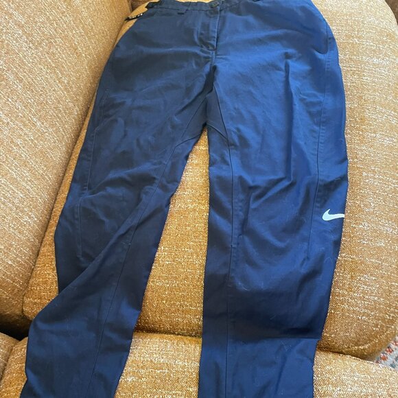 Women's Nike Athleisure/Cargo Pant (size small) - Picture 2 of 3